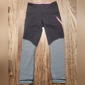 Lululemon Womens All Sport Crop Legging Elastic Waist Striped Black White Size 4